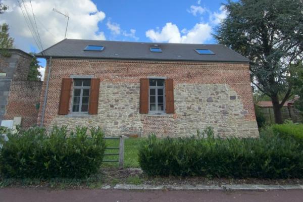 Maison individuelle située dans une rue calme, excellent éta