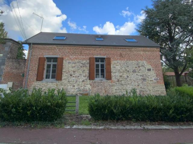 Maison individuelle située dans une rue calme, excellent éta